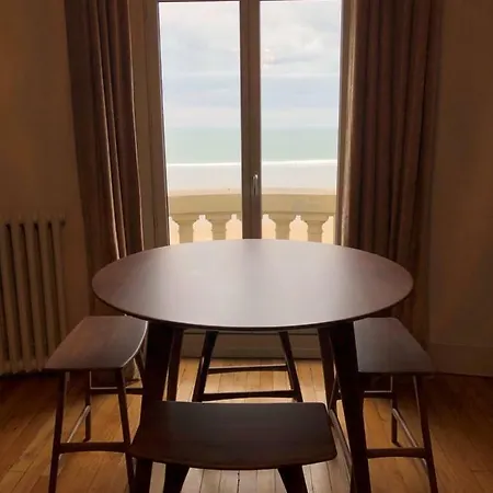 Emeraude Sillon Apartment